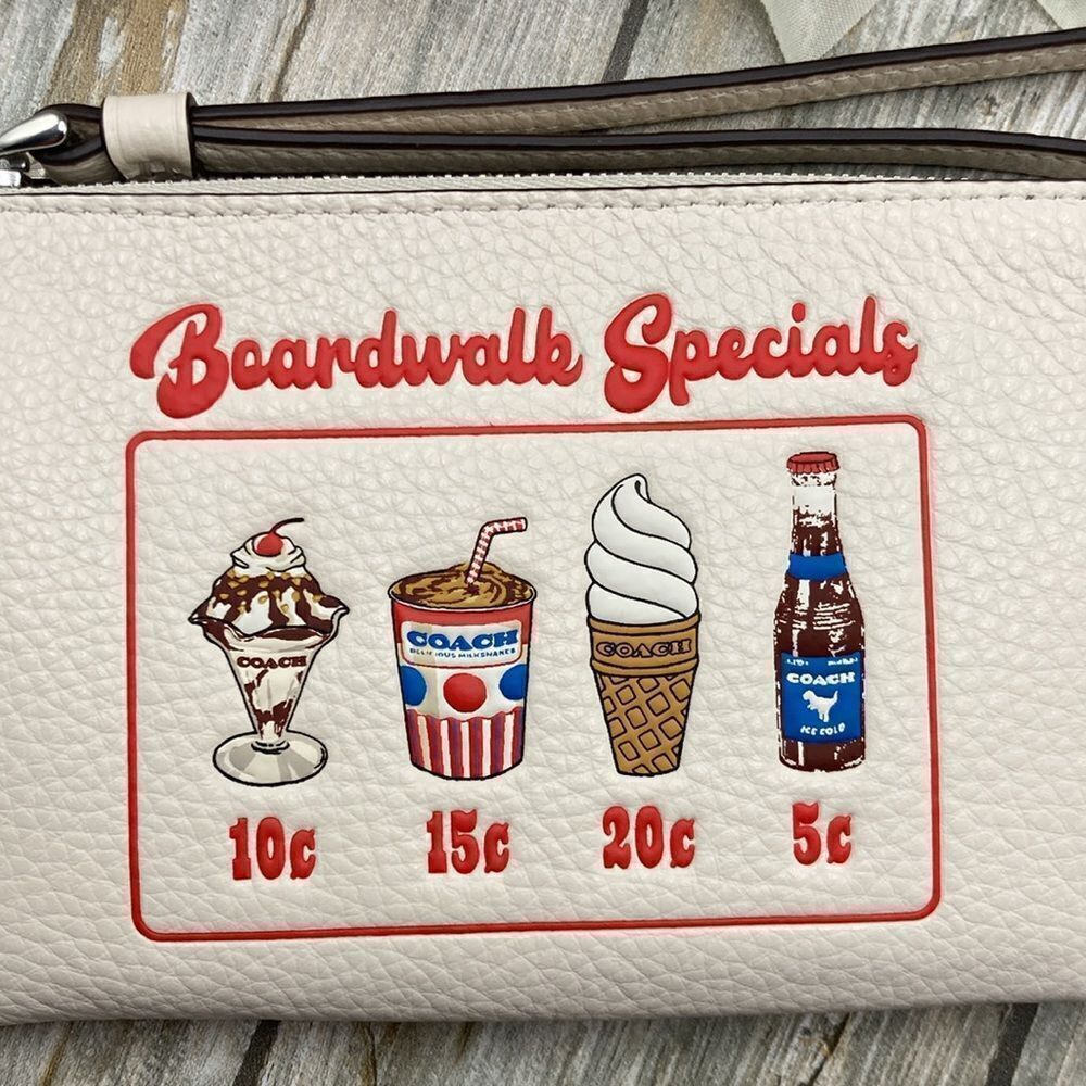 Corner Zip Wristlet With Boardwalk Graphic Wallet Bag Purse - Picture 3 of 6